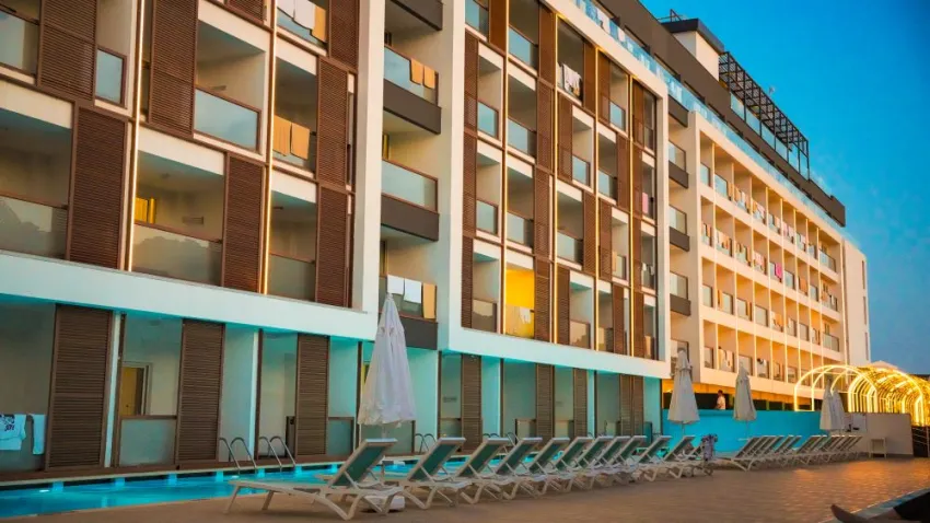 LONICERA WEST HOTEL  4*-6