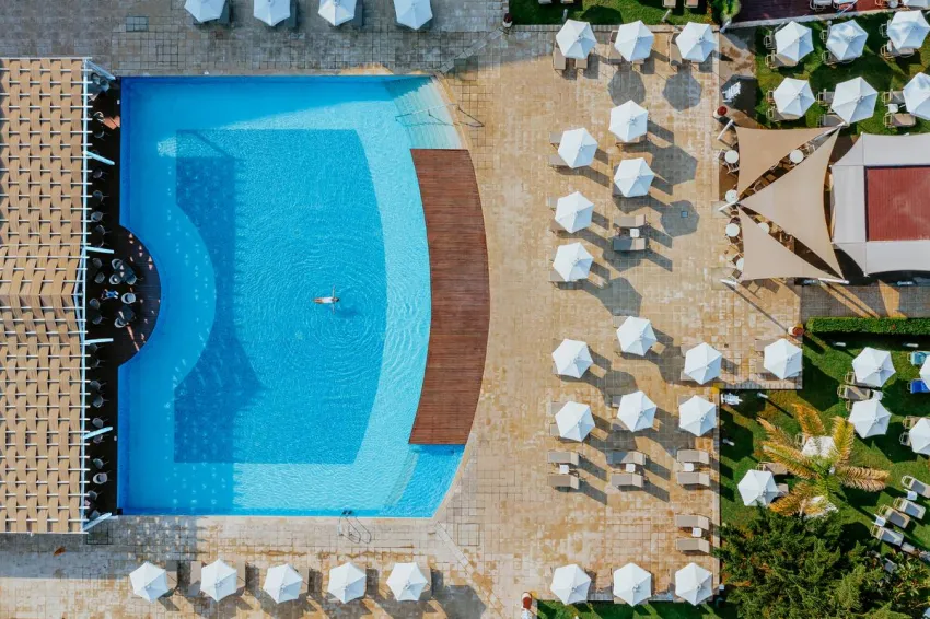 Louis Ledra Beach 4*-22
