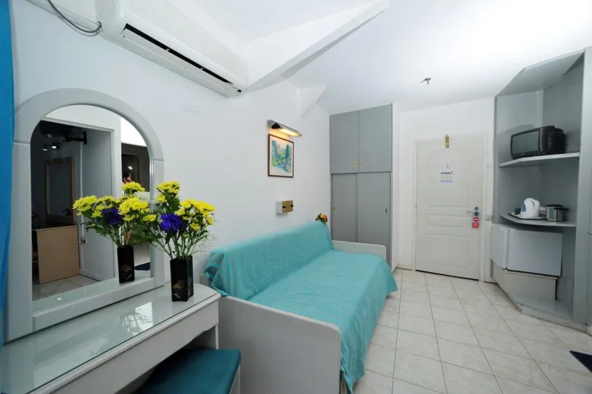 Astoria Hotel Zth 3*-8