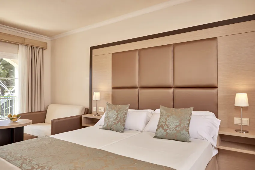 Zafiro Cala Mesquida 4*-261