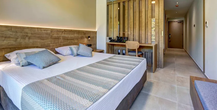 White Olive Elite Laganas 5*-10