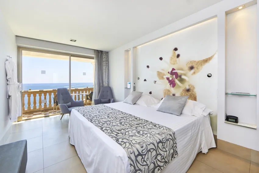 Barceló Illetas Albatros - Adults Only 4*-16