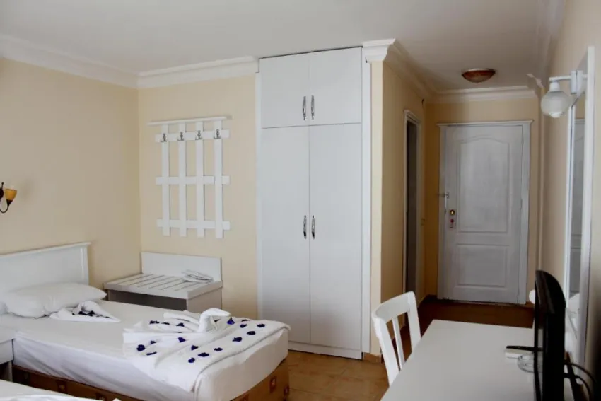 AZAK BEACH HOTEL  3*-5