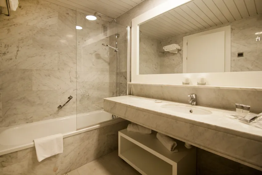 Catalonia del Mar 3*-4