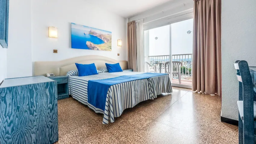 Globales Condes de Alcúdia 3*-15