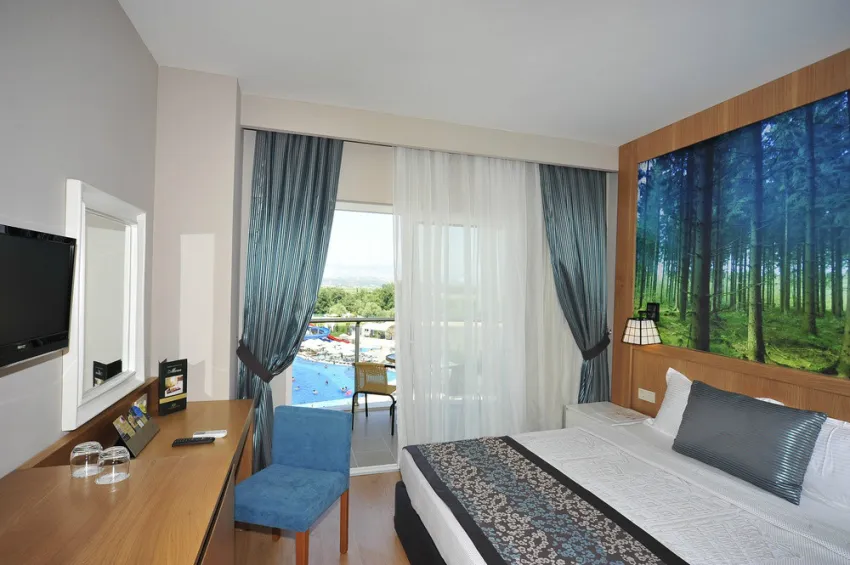 LAKE & RIVER SIDE HOTEL & SPA  5*-5