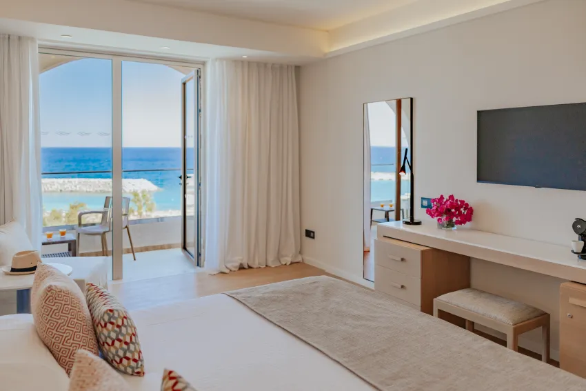 Golden Coast Beach Hotel 4*-13