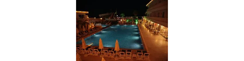 La Perla Hotel 4*-88