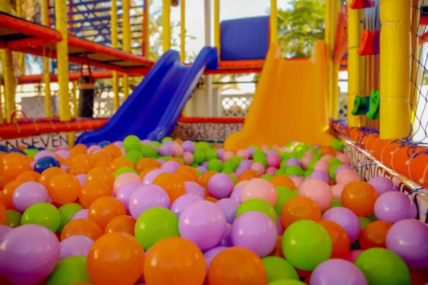 SEVEN SEAS JOLIE BAY  5*-37