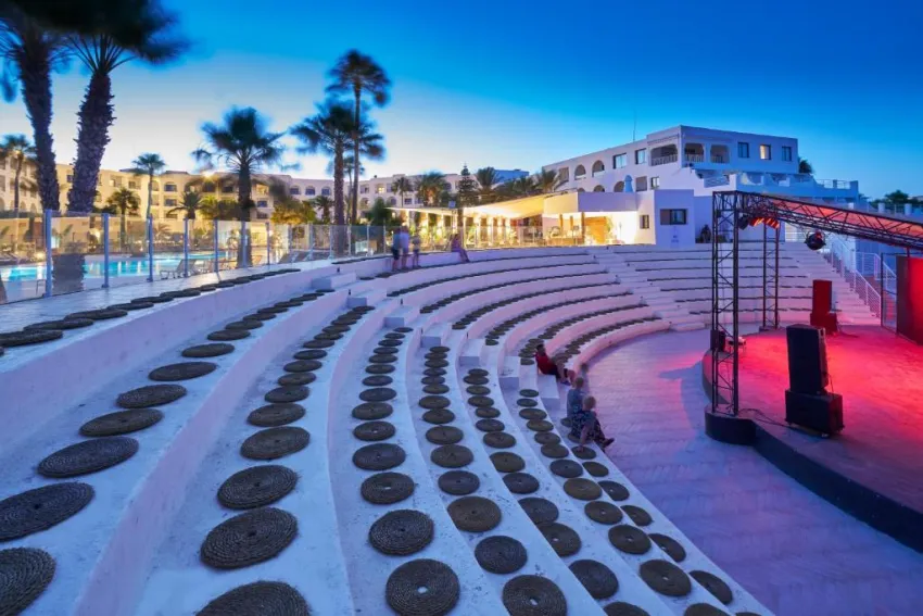 NOZHA BEACH RESORT  4*-32