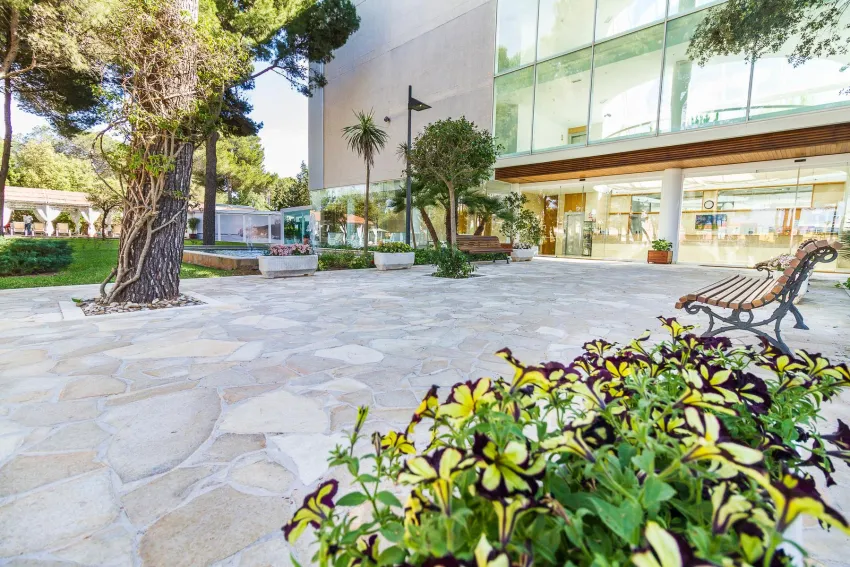 Zafiro Alzinar Mar 4*-8