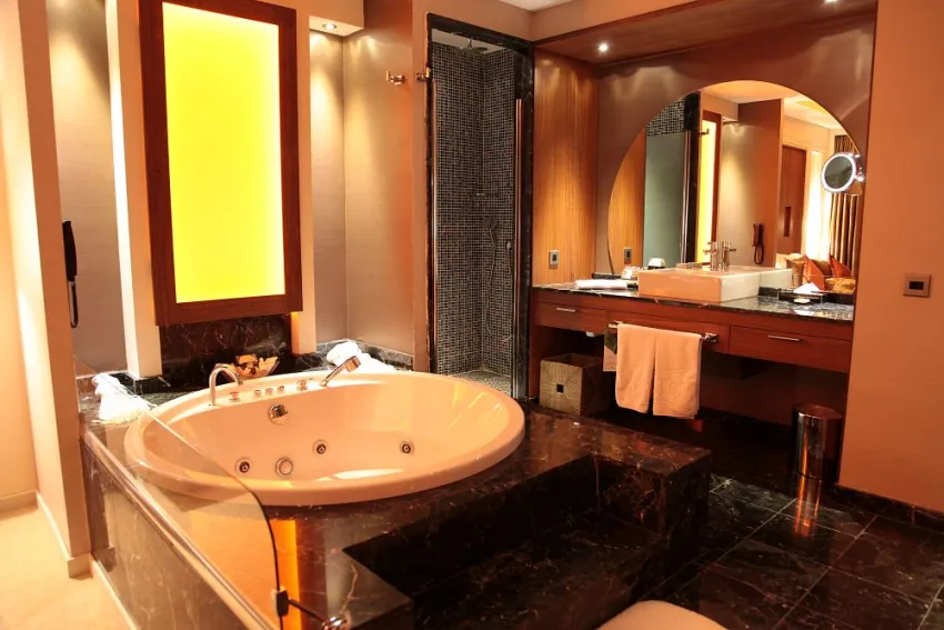 CRATOS PREMIUM HOTEL & CASINO & SPA  5*-5