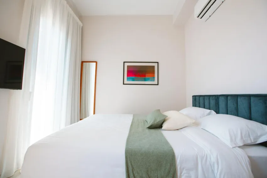 LIV & Co Suites & Villas 4*-5