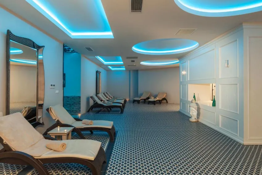 SULTAN OF DREAMS  5*-34