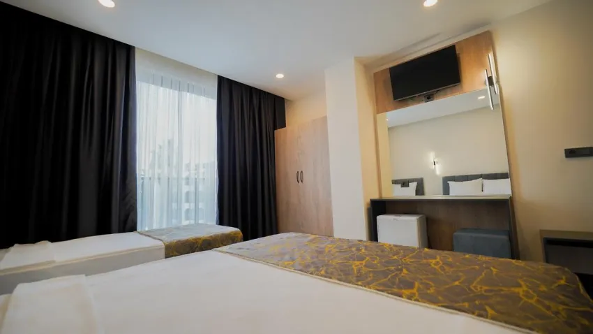 Side Blue Serenity(+16 Adult) 3*-11