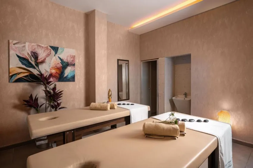 SIDE STORY RESORT & SPA  4*-16