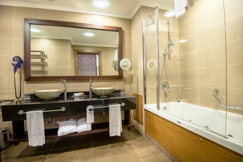 Korineum Golf & Beach Resort 5*-10