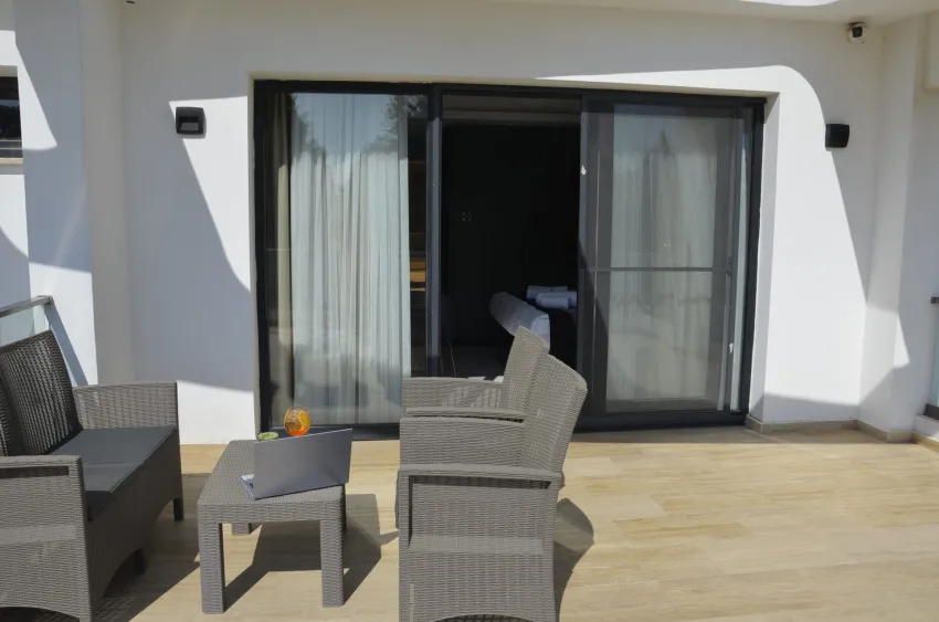 Crown Salamis Hotel 4*-29
