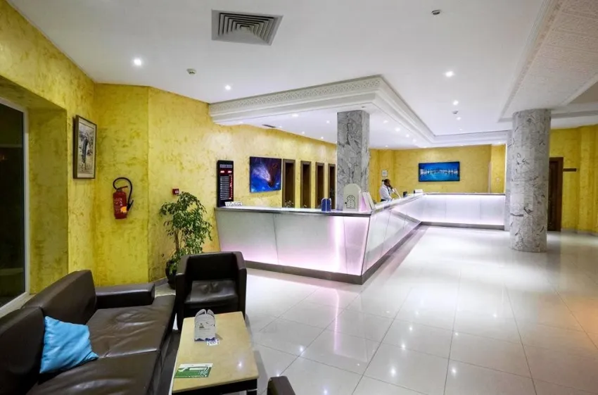 HOUDA YASMINE HAMMAMET  4*-5