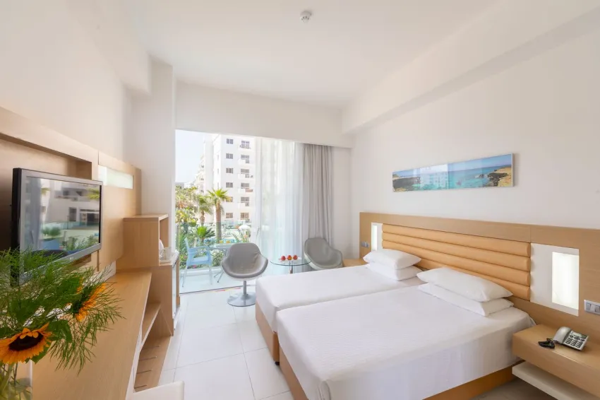 Vrissaki Beach Hotel 4*-31