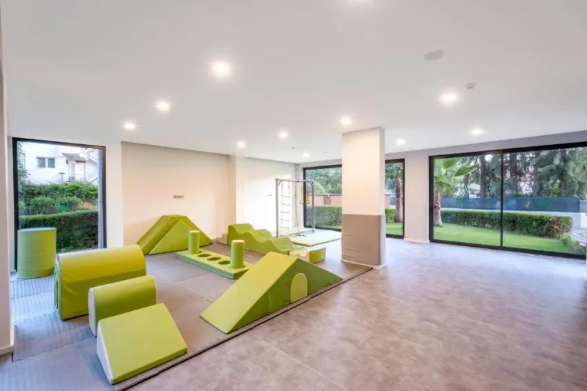 UTOPIA RESORT & RESIDENCE  5*-8