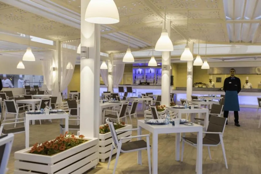 SUNRISE HOLIDAYS RESORT (ADULTS ONLY 16+)  5*-4