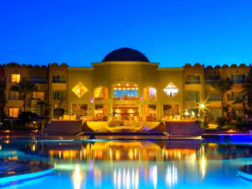 Utopia Beach Resort 4*-1