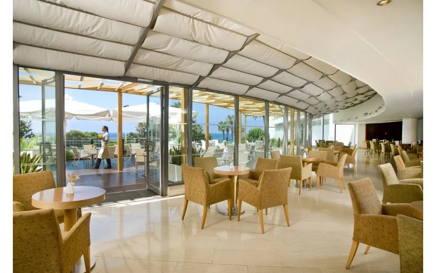 Louis Imperial Beach 4*-10