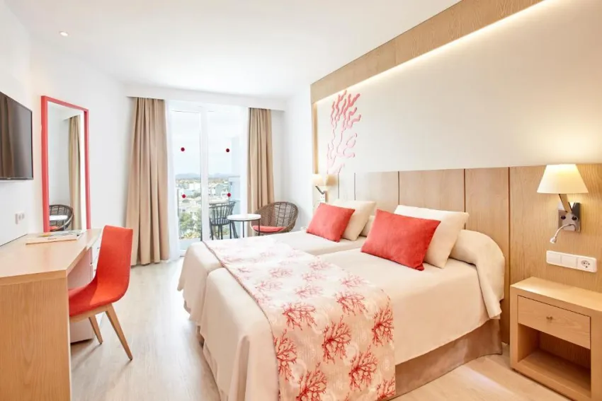 Universal Hotel Perla 4*-17