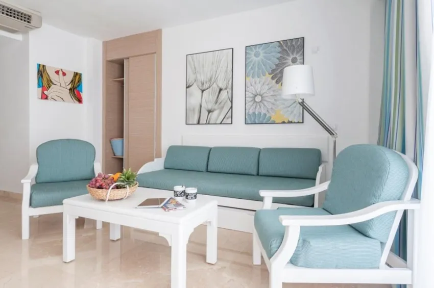 Solecito Apartments 2*-11