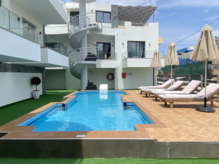 ROMANIAS APARTHOTEL 4*-5
