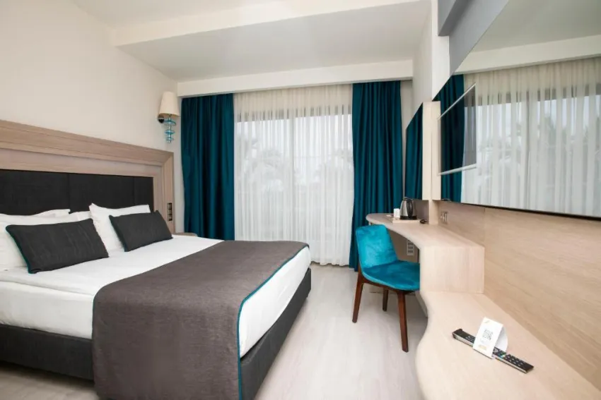 CLUB FALCON HOTEL  4*-17