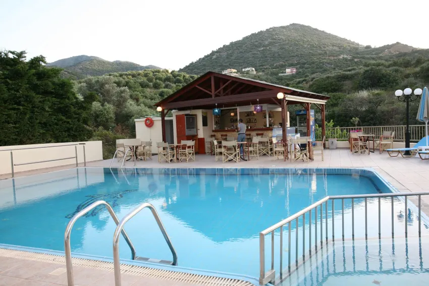 Elpis Studios and Apts 2*-1