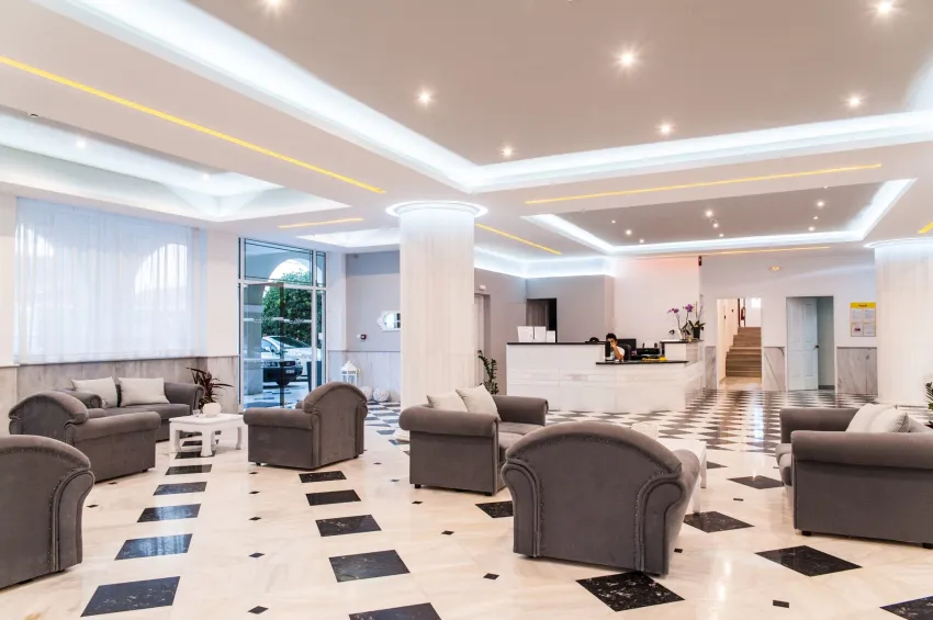 Klelia Beach Hotel 4*-5