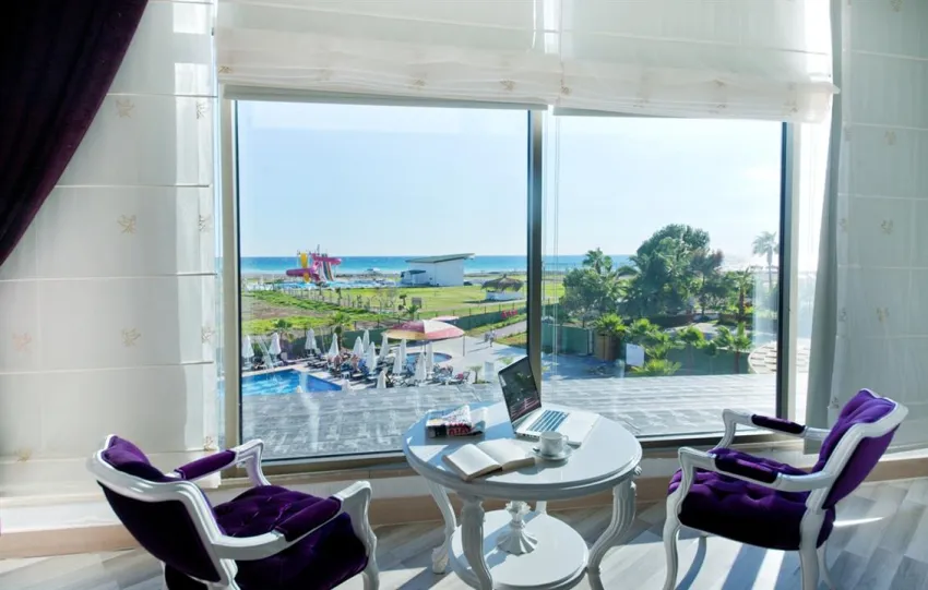 RAYMAR RESORT & AQUA  5*-11