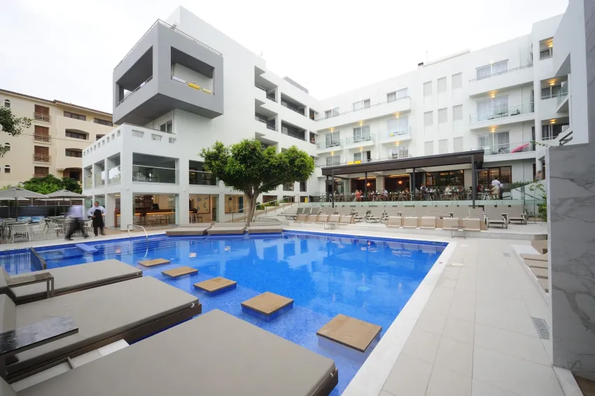 Atrium Ambiance Hotel 4*-20