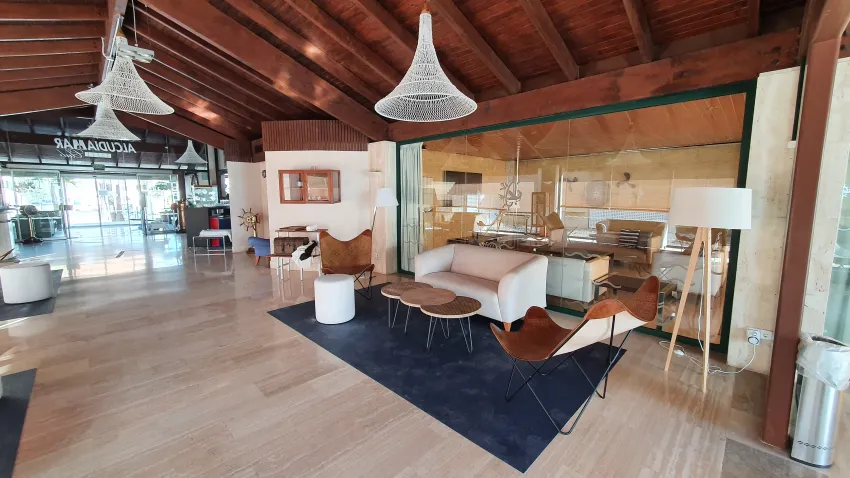 Botel Alcudiamar 4*-8