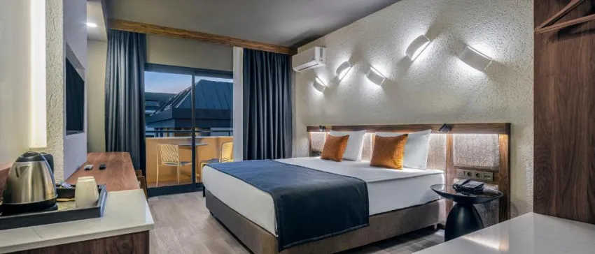 KAIA CORACESIUM  4*-67