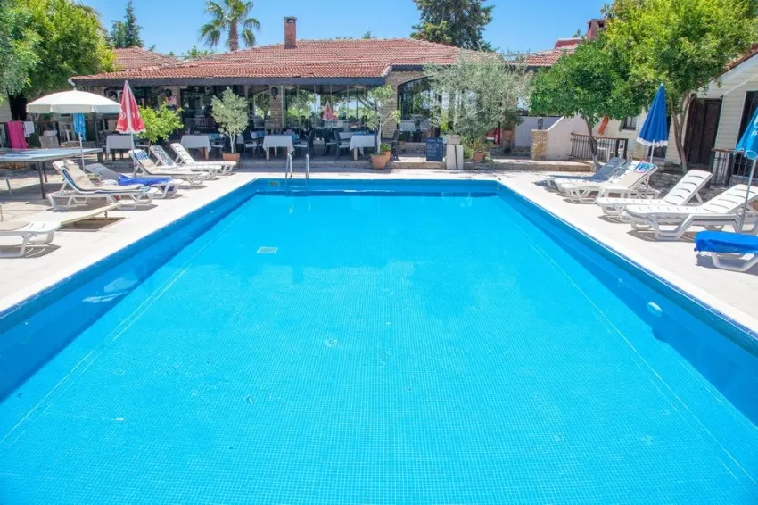 Leda Beach Hotel 3*-1