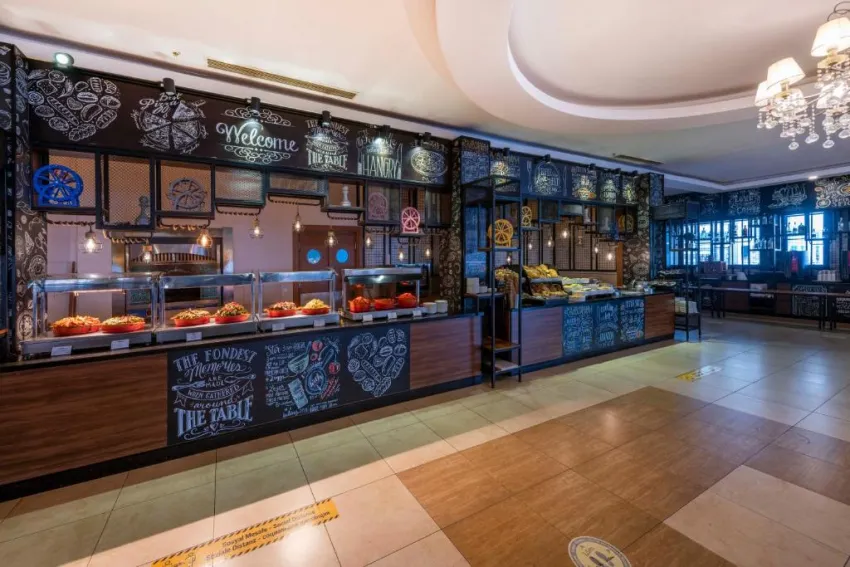 TRANSATLANTIK HOTEL & SPA  5*-23