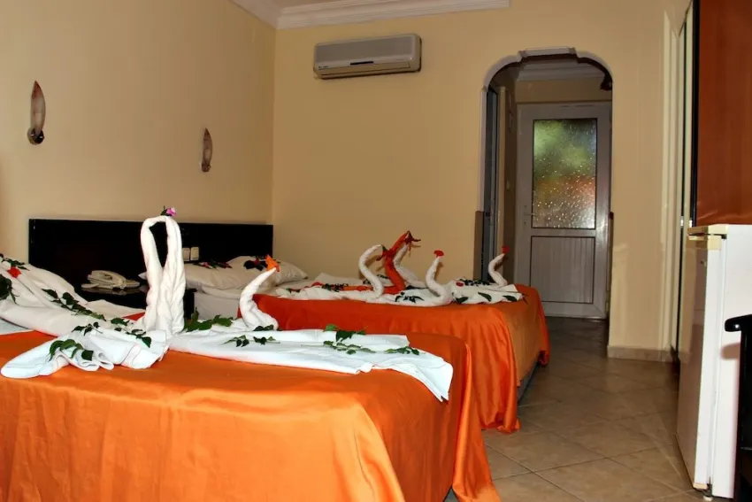 Side Temple Hotel 3*-3
