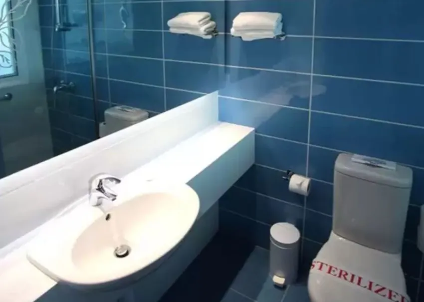 Anonymous Beach 3*-29