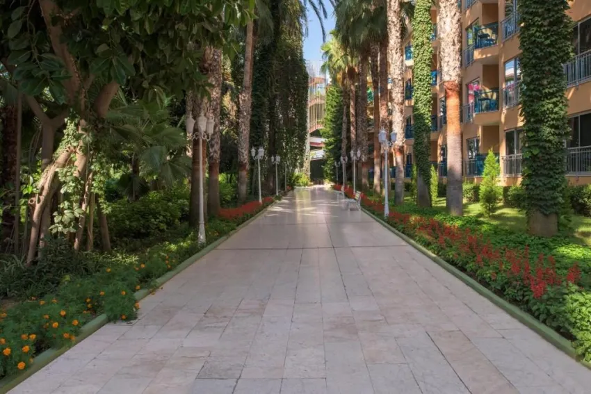 DELPHIN BOTANIK HOTEL & RESORT  4*-9