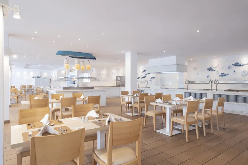 Iberostar Waves Club Cala Barca 4*-37