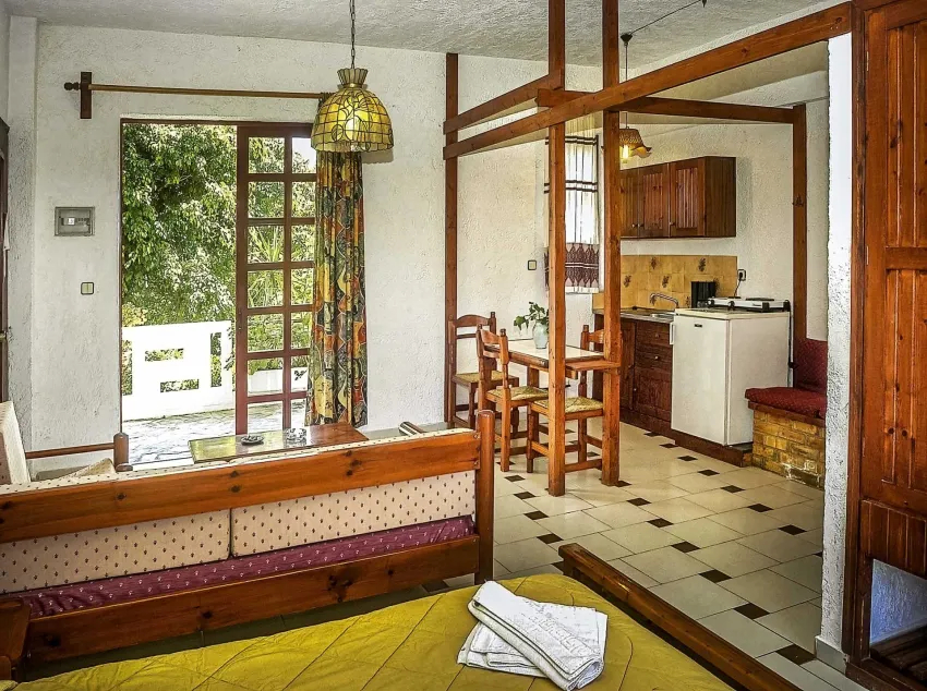 Proimos Apartments 3*-3