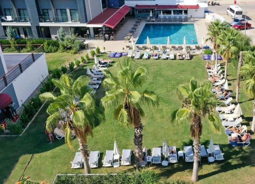 SIDE SQUARE HOTEL  4*-5