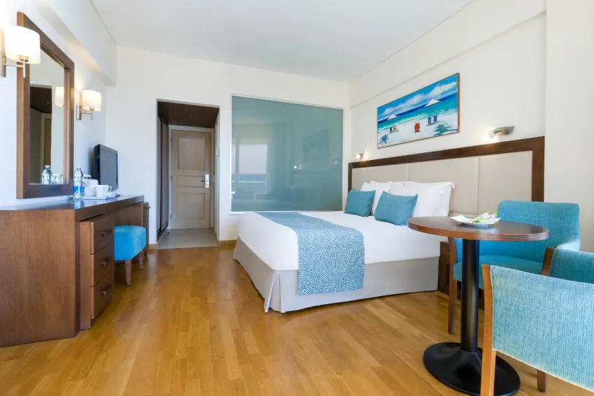 Golden Bay Beach 5*-5