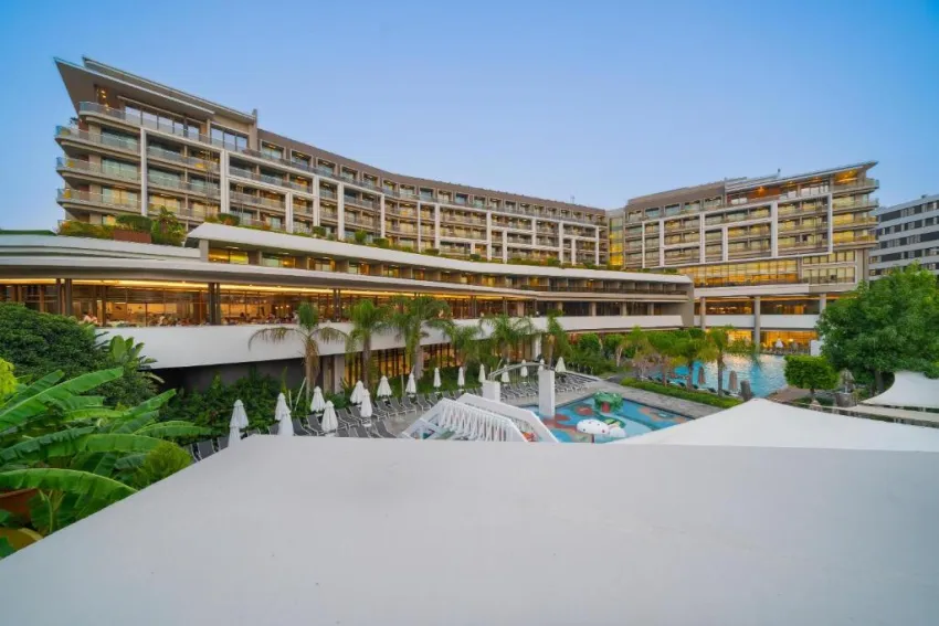 THE SENSE DELUXE HOTEL  5*-112