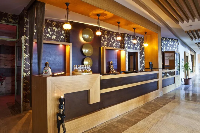 CRYSTAL ADMIRAL RESORT SUITES  5*-22