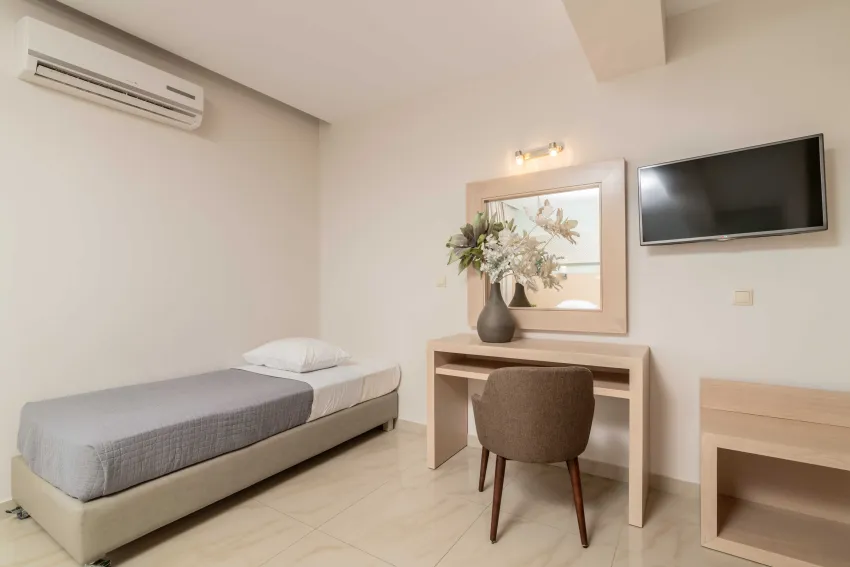 Karras Hotel 4*-50